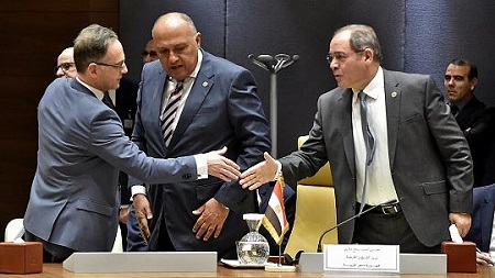 Les cinq pays voisins de la Libye se sont retrouvés jeudi matin à Alger