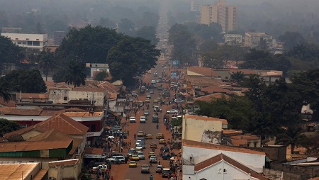 Une vue générale montre une partie de Bangui (photo d'illustration). © REUTERS/Siegfried Modola