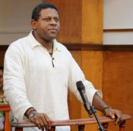 Jean-Philippe Kalala Omotunde serait mort d’un AVC en Guadeloupe