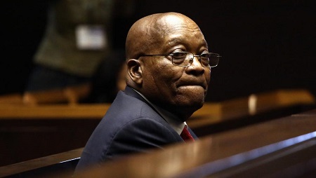 Jacob Zuma devant la Haute Cour de Justice de Pietermaritzburg le 27 juillet 2018. © AFP/Phill MAGAKOE