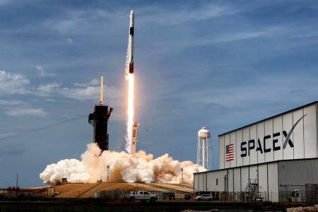 Les trois satellites sud-africains ont été lancé par une fusée Falcon9 de SpaceX d'Elon Musk