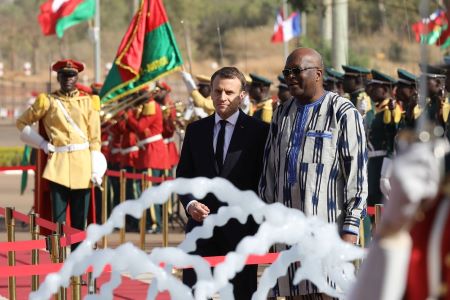 Le président français Emmanuel Macron et Roch Marc Christian Kaboré à Ouagadougou, en novembre 2017. © Ludovic Marin/Reuters