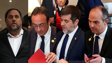 Oriol Junqueras, Josep Rull, Jordi Sànchez et Jordi Turull,  incarcérés non loin de Madrid, assistent au parlement espagnol, mai 2019. Photo: Lavanguardia 