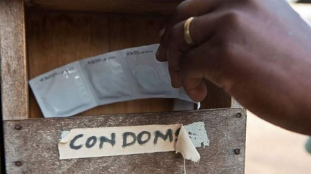 Les autorités sanitaires tanzaniennes ont importé 30 millions de préservatifs pour remédier à une pénurie signalée . Ph:GETTY IMAGES