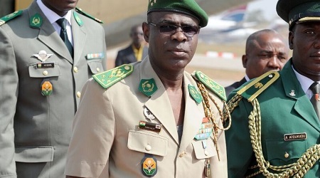 Le général à la retraite Salou Djibo, ancien président de la transition militaire au Niger a été investi dimanche candidat à la présidentielle par le Parti pour la justice et le progrès