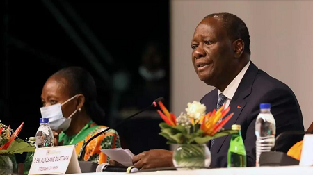 Le président ivoirien Alassane Ouattara lors de la réunion du comité politique du RHDP, le 29 juillet 2020 à Abidjan. REUTERS/Luc Gnago