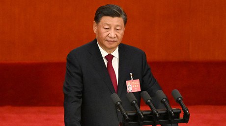 Xi Jinping est intronisé en Chine