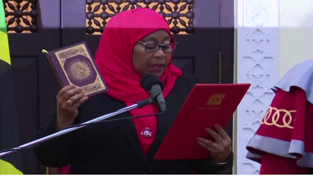 Samia Suluhu Hassan a prêté serment en tant que présidente de la Tanzanie ce matin 