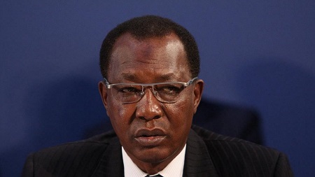 Le président tchadien Idriss Déby Itno a menacé mardi de rétablir la cour martiale, supprimée en 1993 au Tchad