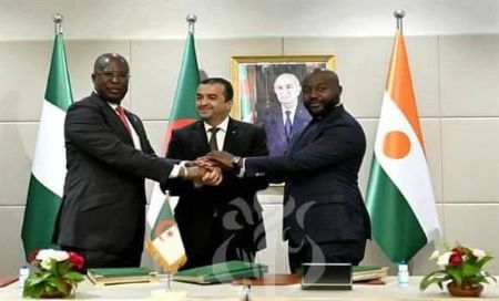 Mahamane Sani Mahamadou, Ministre du Pétrole du Niger, Mohamed Arkab, ministre de l’Énergie et des Mines, Algérie, et  Timipre Sylva, ministre d’État aux ressources pétrolières du Nigeria 
