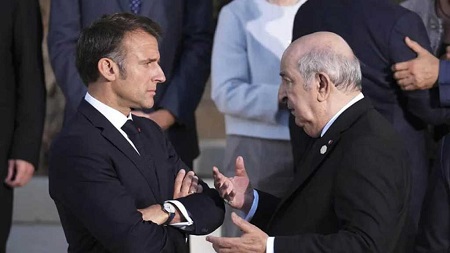  Les présidents Tebboune et Macron