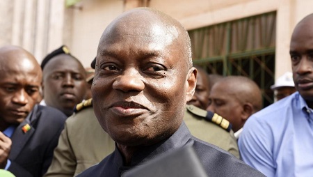 Selon le PAIGC, le président José Mário Vaz (photo) cherche à se maintenir au pouvoir grâce au soutien du Sénégal. © SEYLLOU / AFP