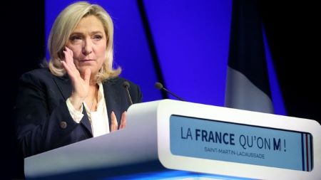 Marine Le Pen, candidate d’extrême droite a promis de redonner la parole au peuple français, dans un discours
