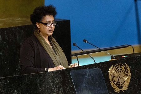 Une photo d'archive montre l'ambassadrice érythréenne à l'ONU, Sophia Tesfamariam, s'exprimant lors d'une réunion de l'Assemblée générale de l'ONU. (AFP/photo d'archives)