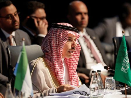 Le ministre saoudien des Affaires étrangères, le prince Fayçal ben Farhan. /Photo prise le 24 août 2023 à Johannesbourg, Afrique du Sud/REUTERS/Marco Longari POOL