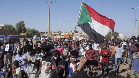 L'accord entre Abdallah Hamdok et les militaires déçoit les Soudanais 