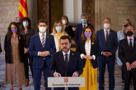 Le président catalan Pere Aragonès et les membres de son gouvernement 