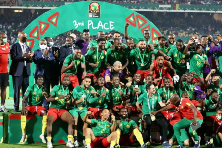 Les Camerounais, troisièmes de la CAN 2022 après avoir renversé le Burkina Faso (5 tirs au but à 3, 3-3 après prolongation). © FMM/Pierre René-Worms