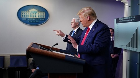 Le président américain Donald Trump lors de son point presse quotidien sur le coronavirus, le 6 avril 2020, à Washington, aux Etats-Unis (image d'illustration).   © Mandel Ngan Source: AFP