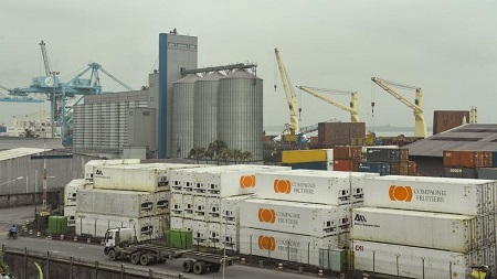 Une vue générale du port de Douala au Cameroun. Reinnier KAZE/AFP