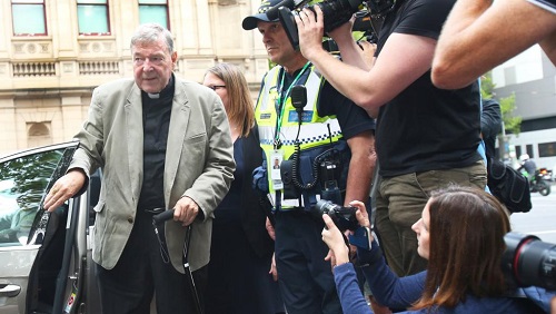 Le cardinal George Pell, australien âgé de 77 ans, au tribunal de Melbourne, le 26 février 2019. AAP Image/David Crosling/via REUTERS