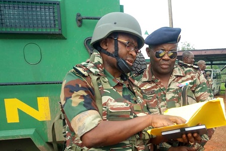 Le Capitaine de Frégate Cyrille Serge ATONFACK GUEMO,Chef Division de la Communication au Ministère camerounais de la Défense 