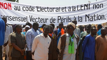 La marche de l'opposition contre le nouveau code électoral, à Niamey, le 28 septembre 2019. © BOUREIMA HAMA / AFP