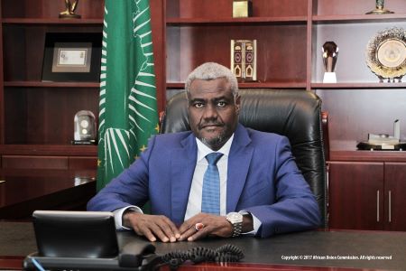 Le président de l'Union africaine, le Tchadien Moussa Faki Mahamat