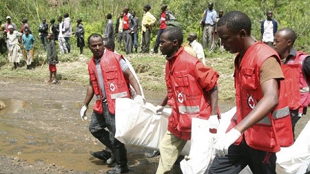Les corps de six des sept victimes, des touristes et leur guide, emportées par des crues éclairs dimanche dans des gorges du parc national Hell’s Gate, au Kenya
