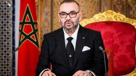 Le roi du Maroc, Mohammed VI, a décrété trois jours de deuil national, à la suite du séisme qui a endeuillé son pays.