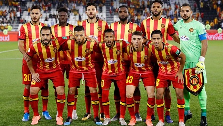 L'Espérance de Tunis lors du Mondial des clubs, le 14 décembre 2019. Kai Pfaffenbach/Reuters