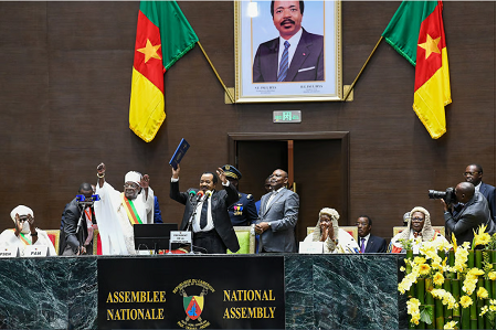 Lors de la prestation de serment de Paul Biya devant le Parlement, à Yaoundé, le 06 novembre 2025. Photo: PRC