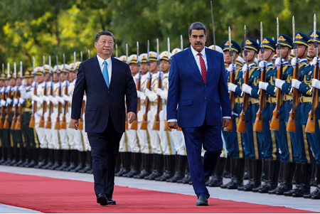 Xi Jinping et Nicolas Maduro &agrave; P&eacute;kin, le 13 septembre 2023. (LIU BIN, AP)