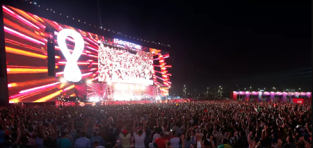 Plus de 40 000 fans ont assisté à l'ouverture au parc Al Bidda