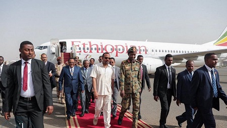Le Premier ministre éthiopien Abiy Ahmed est arrivé vendredi à Khartoum pour tenter une médiation entre les militaires au pouvoir et les chefs de la contestation