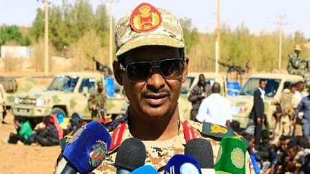 Le général Mohammed Hamdan Daglo, numéro deux du conseil militaire au pouvoir au Soudan